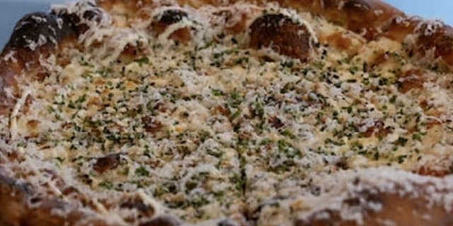 Everything Bagel Pizza