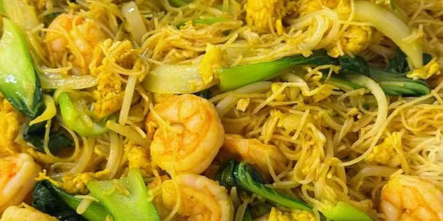 Singapore-Style Noodles