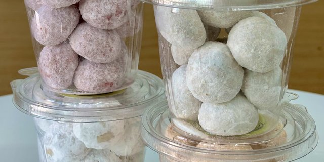 Coconut Snowball Cookie