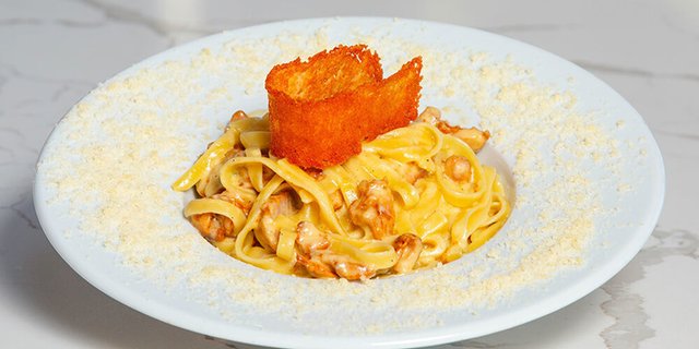 Chicken Fettuccine Alfredo