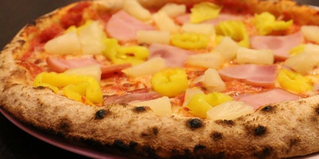Hawaiian Fire Pizza