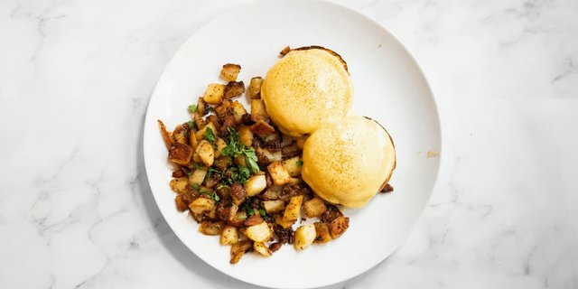 Eggs Benedict