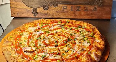 Smoking Monkey Pizza