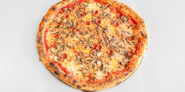 20" Pepperoni, Mushroom & Sausage Pizza