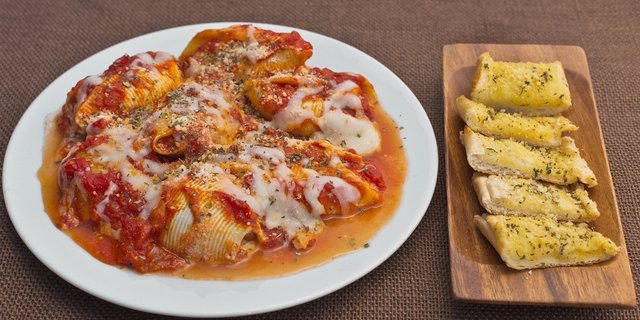 Baked Stuffed Shells