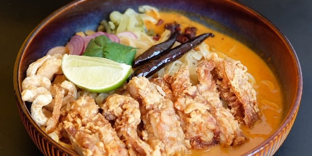 Khao Soi Chick Chick
