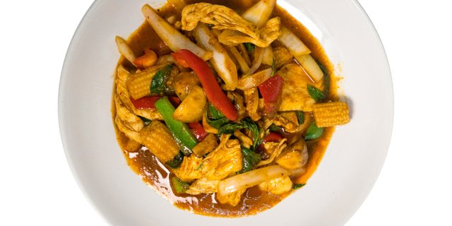 Hot Basil Curry