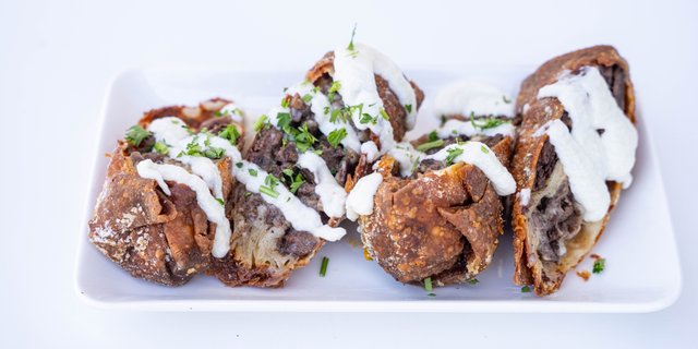 Wagyu Beef Shawarma Eggrolls Tray