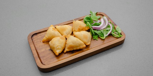 Jalapeño & Cheese Samosa Bites