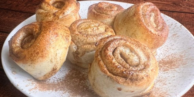 Cinnamon Rolls