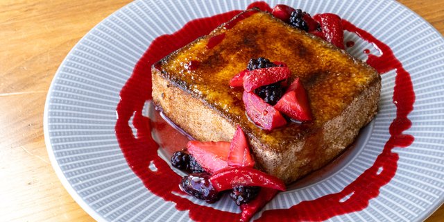 Crème Brûlée French Toast