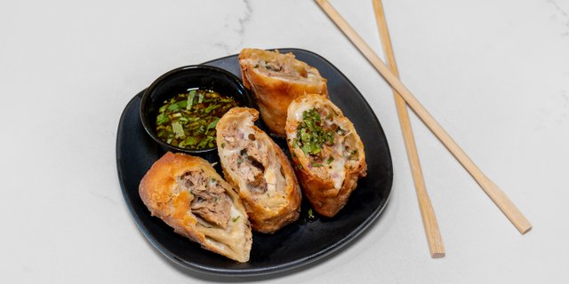 Birria Eggrolls w/ Consommé