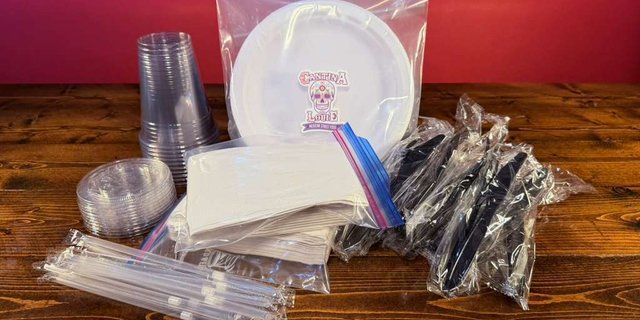 Deluxe Dining Set