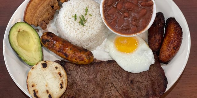 Bandeja Paisa