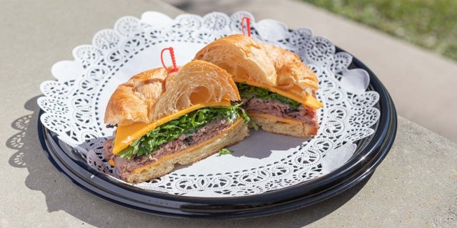 Roast Beef & Cheddar Sandwich Platter