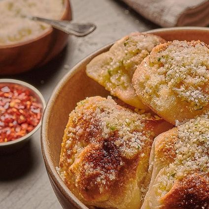 Garlic Knots