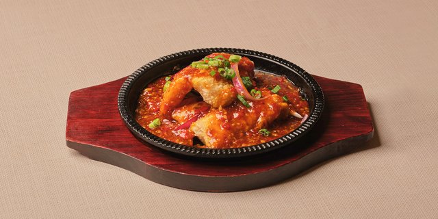 Crispy Fish Fillet w/ Spicy Bean Paste Sauce