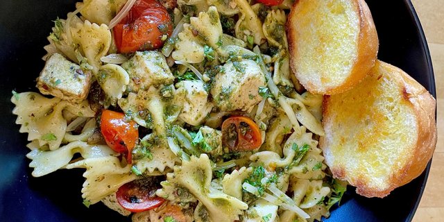 Chicken Pesto Pasta