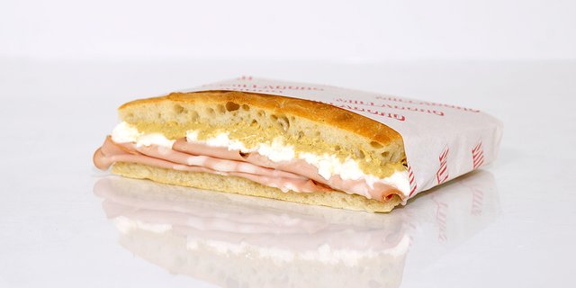 Della Sandwich