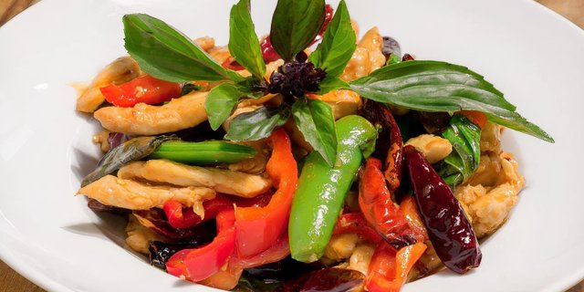 Chicken W/ Fresh Basil