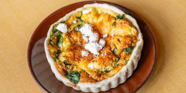 Spinach & Cheese Quiche
