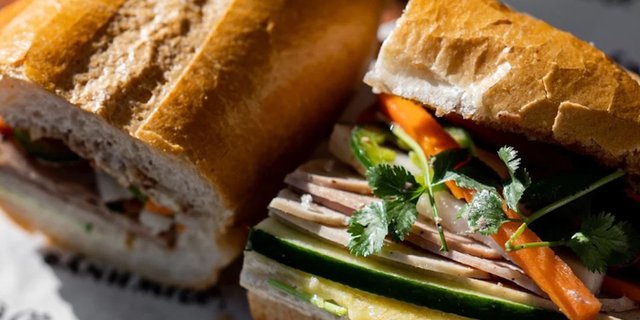 Half Cut Banh Mi