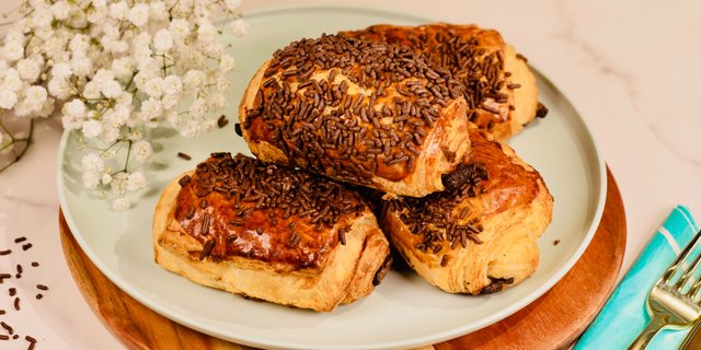 Chocolate Croissants Box