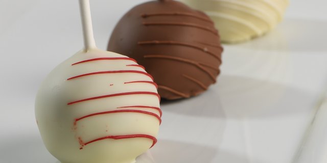 Red Velvet Cake Pops