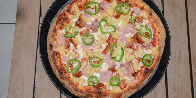 The Spicy Hawaiian Pizza