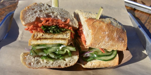 TofuBanh Sandwich Box