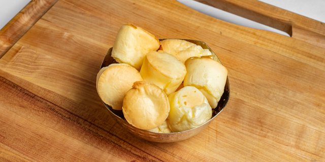 Pão de Queijo (Cheese Bread)