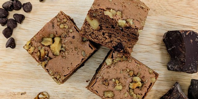 Chocolate & Walnut Brownie