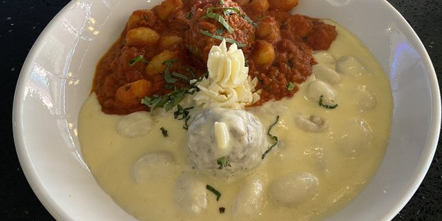 Asiago Gnocchi & Meatballs w/ Alfredo