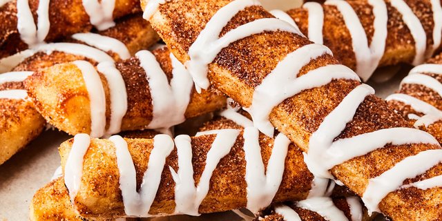 Cinnamon Sugar Breadsticks