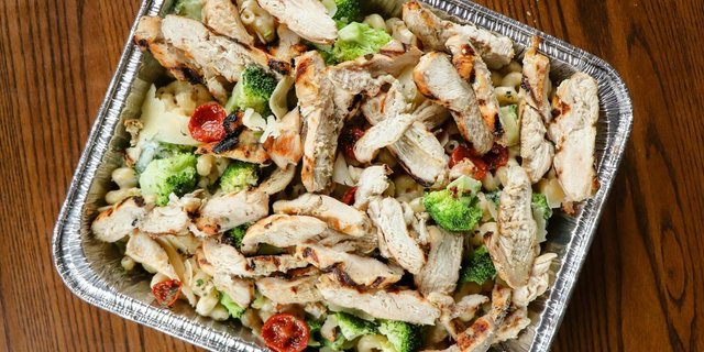 Chicken & Broccoli Alfredo Party Platter