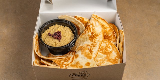 Hummus & Olga Bread