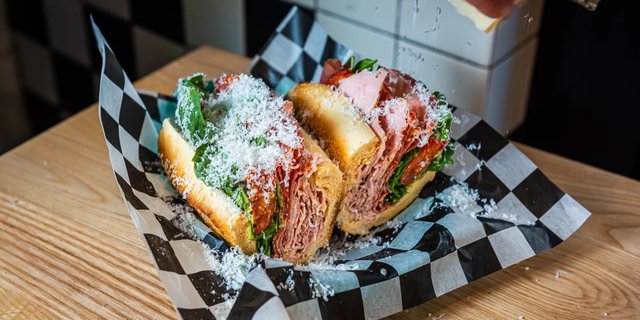 Sandwich Box Supreme