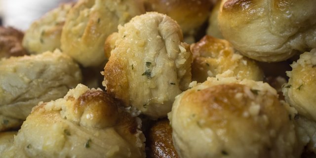 Garlic Knots