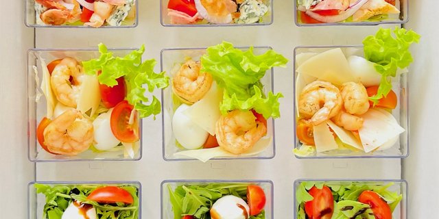 Deluxe Salad Bar