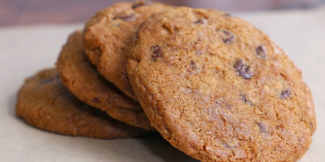 Salted Chocolate Chip Cookies (x6)
