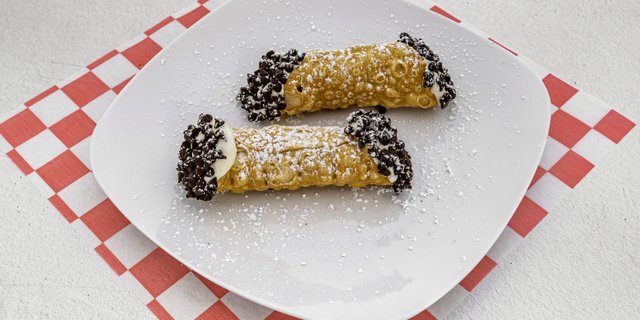 Original Cannoli
