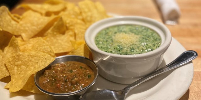 Four Cheese Spinach & Artichoke Dip