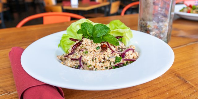 Larb Salad Tray