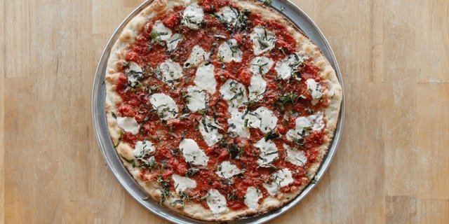 Gluten-Free Margherita Pizza