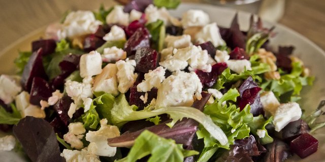 Roasted Beet Salad Bowl