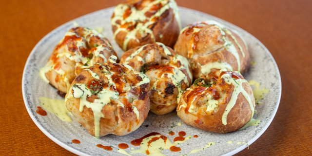 Chicken Bombay Rolls