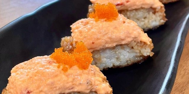 Crispy Rice w/ Spicy Tuna