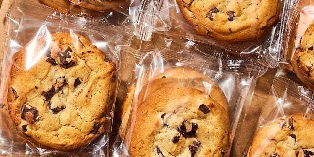 CHOCOLATE CHIP COOKIES