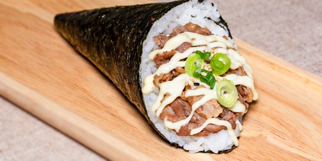 Sukiyaki Beef Hand Roll