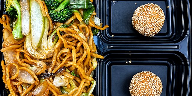 Vegetarian Rice & Noodle Boxed Meal